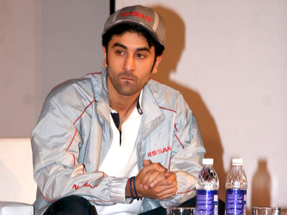 ranbir kapoor endorses nissan motors 7