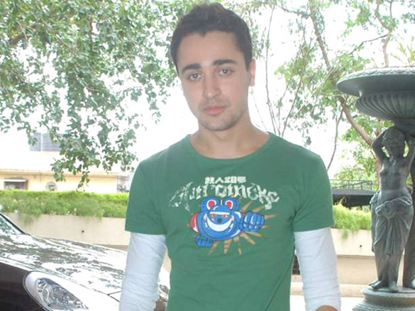 imran khan promotes i hate luv storys on radio city 91 1 fm 11