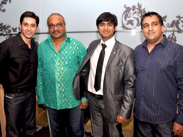 team of krantiveer the revolution at the launch of amboli bar and kitchen 3