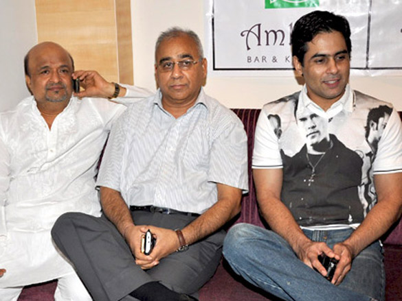 team of krantiveer the revolution at the launch of amboli bar and kitchen 22