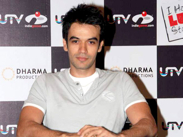 game launch of i hate luv storys 8