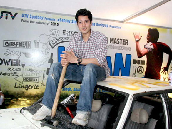 udaan cast breaks a car to promote movie 2