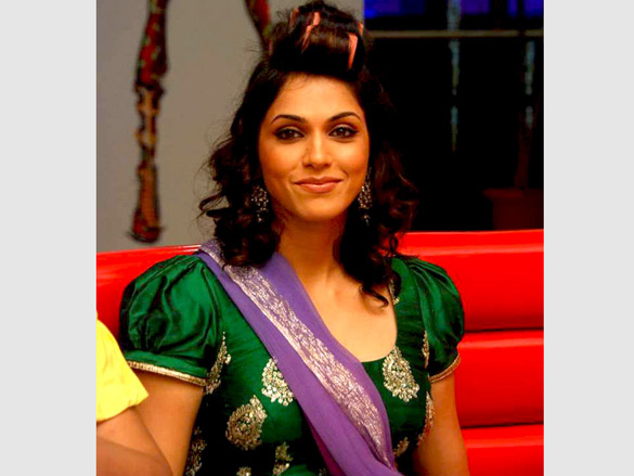 on the sets of hello darling 10