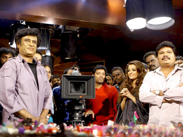on the sets of enthiram 2
