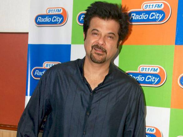 anil kapoor promotes aisha at radio city 91 1 fm 6