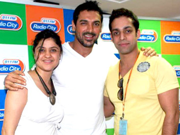 john abraham promotes aashayein at radio city 91 1 fm 3