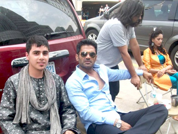 on the sets of thank you 12