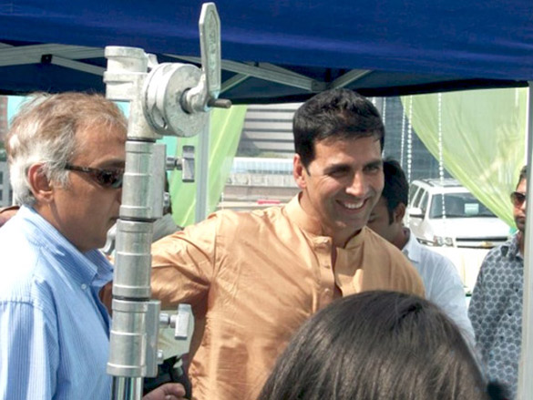 on the sets of thank you 13