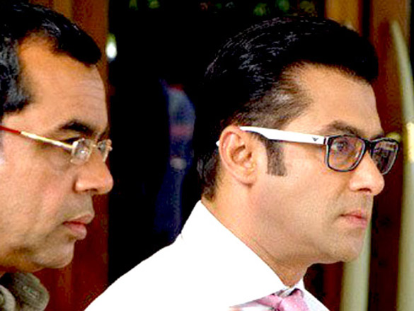 on the sets of ready 6