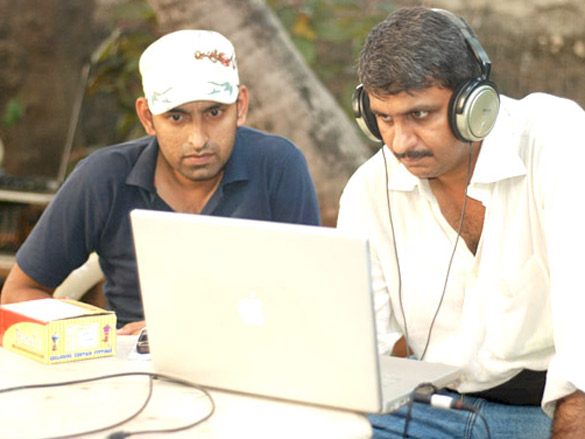 on the sets of dus tola 20