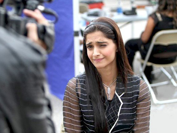 on the sets of thank you 23