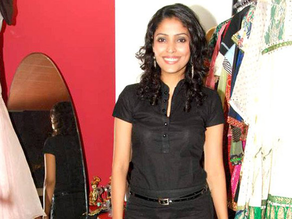 juhi pande at megha grover store launch 7
