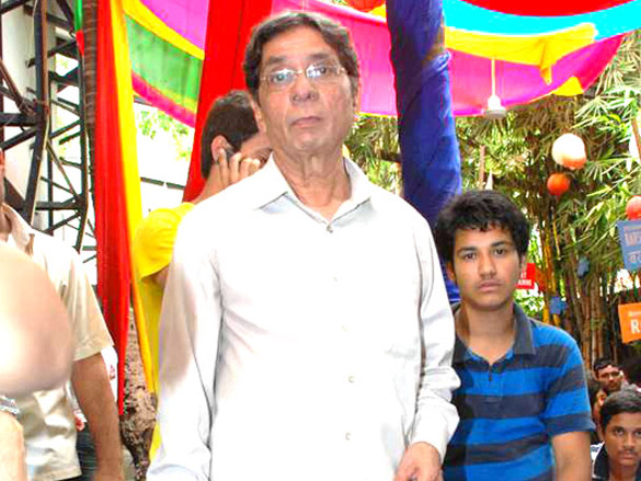 shashi kapoor and sanjana kapoor at prithvi summertime 2010 launch 9