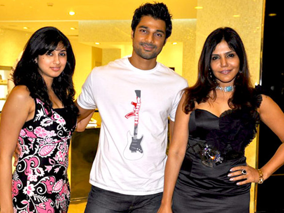 rahul dev arya babbar and designers grace collective collection launch 14