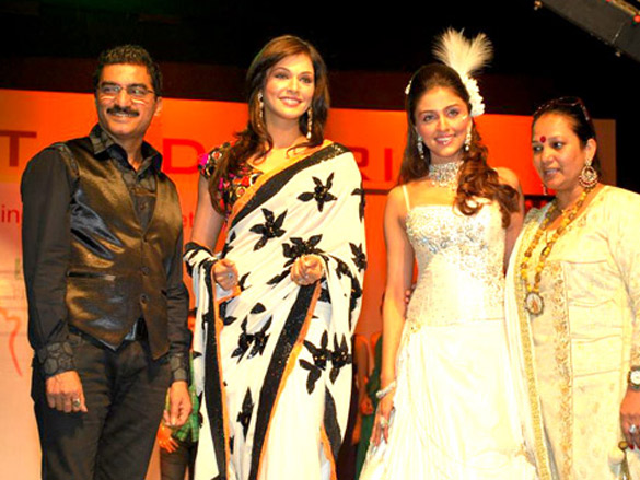 eesha koppikhar graces bd hair and make up fashion week 2010 3