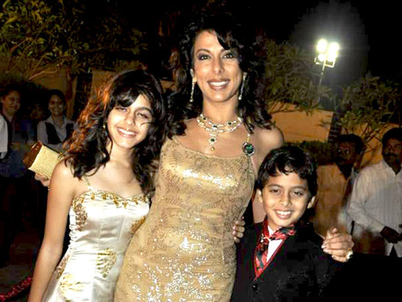 bachchans hrithik rekha grace laila khans wedding reception 20