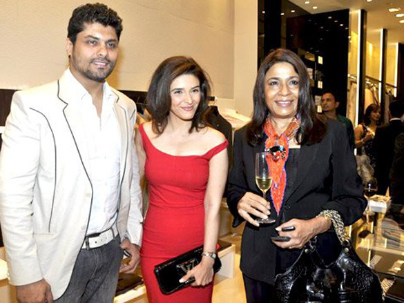 arjan bajwa and rageshwari grace canali collection launch 3