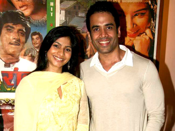 tanuja tanisha and tusshar at dignity film festival 6