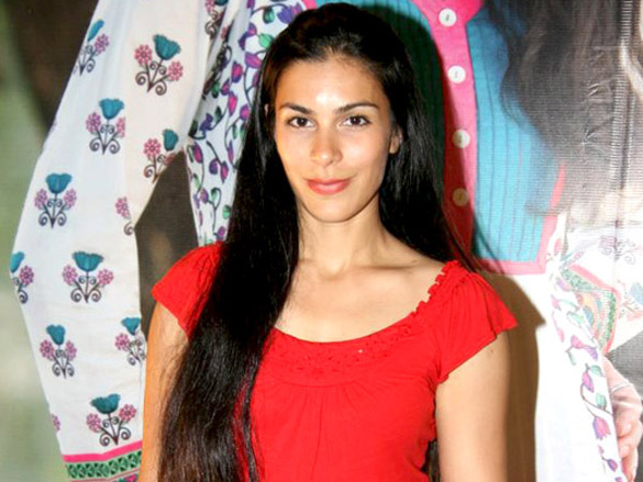 sanjay suri graces anita dongres event for ngo kids 7