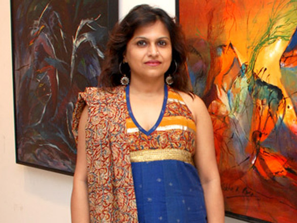 manisha and minissha liven up dr rekha k ranas art exhibition 8