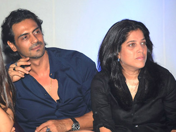shahrukh khan and arjun rampal rock kkr rr ipl bash 9