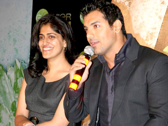 john abraham launches garnier men deodorant 4