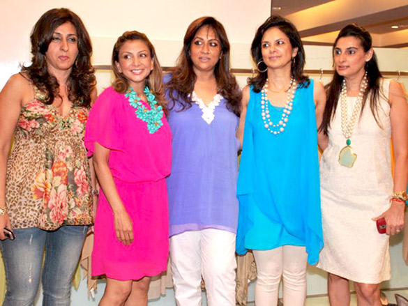 eesha koppikar graces mana shetty and ramona narangs preview at aza 6
