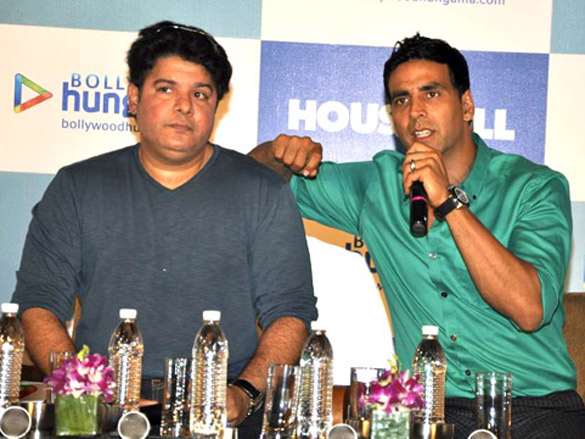 cast of housefull at hungama press meet 5