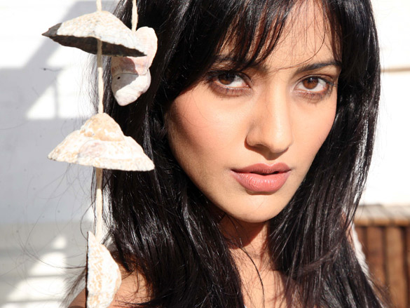 neha sharma 25