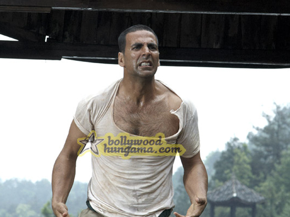 akshay kumar 75