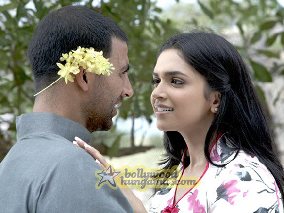 akshay kumardeepika padukone 13