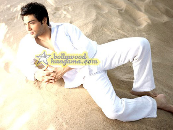 ruslaan mumtaz 25