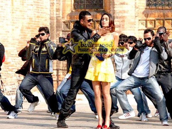 akshay kumarkareena kapoor 24