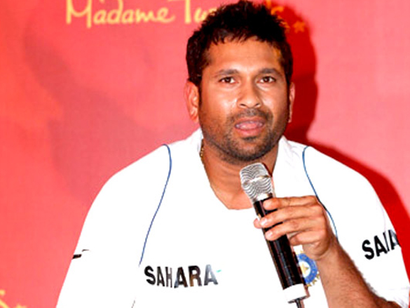 sachin tendulkar unveils his madame tussauds wax statue 21