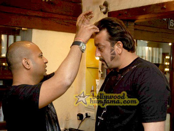 sanjay dutt being styled by aalim for luck 6