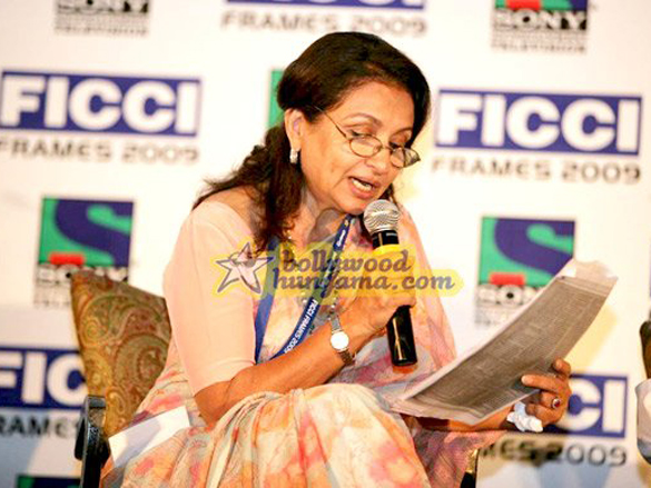 sharmila tagore talks about satyajits legacy at ficci frames 2009 5