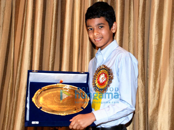 tanay chheda gets pride of india award 4