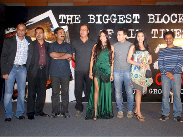 the cast and crew of ghajini celebrate the films 200 crores collections worldwide 58