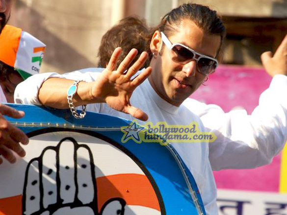 salman khan campaigns for priya dutt 3