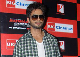 Shahid Kapoor steals away to London for mysterious visit