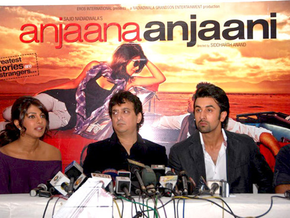press meet of anjaana anjaani to announce movie release date 5