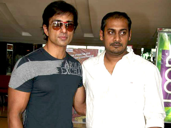 special screening of dabangg for underprivilaged kids 6