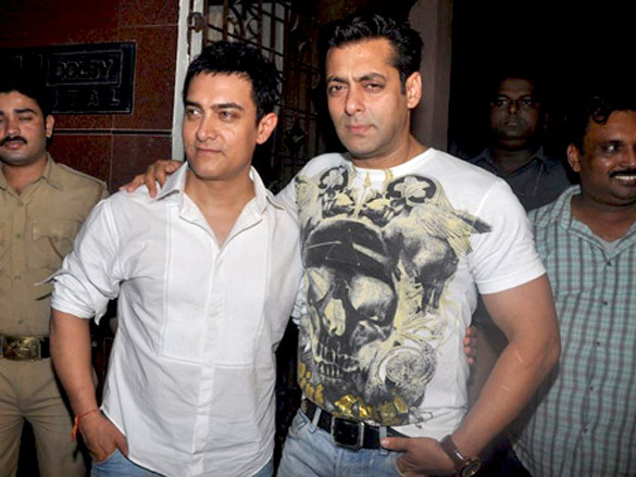 aamir khan and karisma kapoor watch salman khans dabangg 3