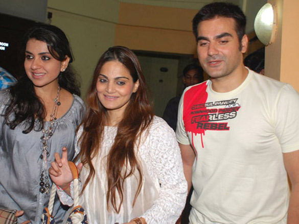 celebs grace the special screening of dabangg 4