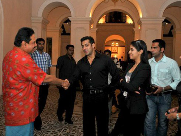 on the sets of ready 14