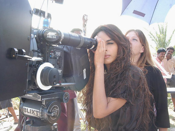 on the sets of hisss 4
