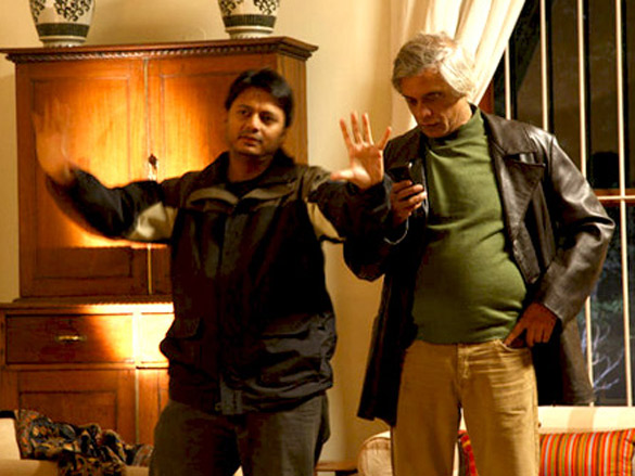 on the sets of yeh saali zindagi 34