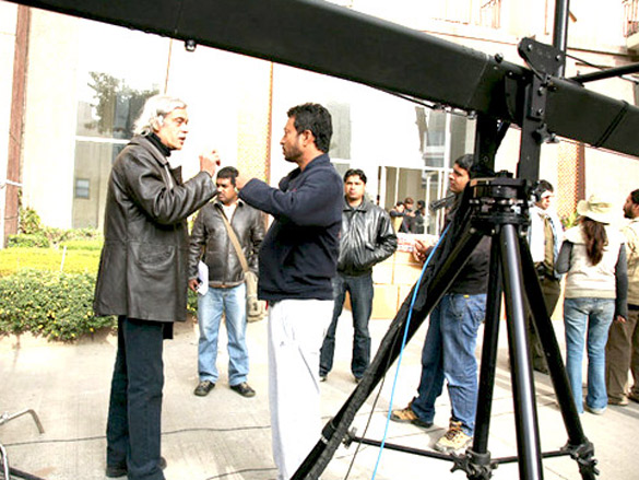 on the sets of yeh saali zindagi 35