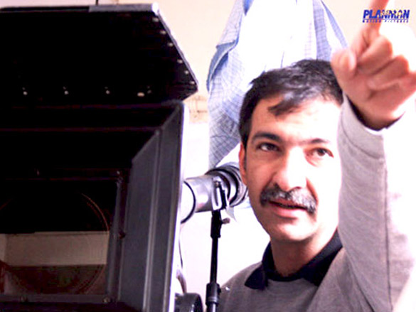 on the sets of do dooni chaar 8