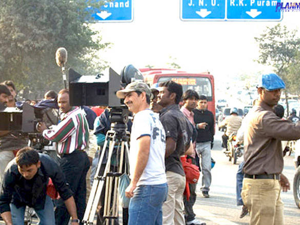 on the sets of do dooni chaar 10